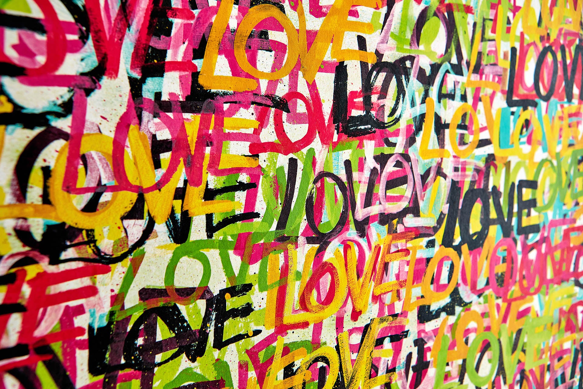 CEP50119W_Love_Scribble_cameo3